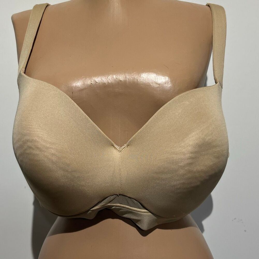 Cacique Women's Beige Wide Strap Full‎ Coverage Underwire T-shirt Bra Size 46B